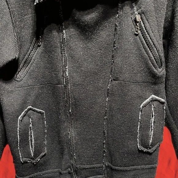 Balandi Heavy Sweater - Picture 2 of 6